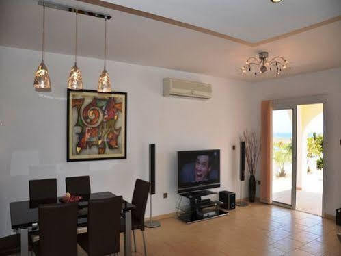 Sunrise Frontline Villas Sotira  ภายนอก รูปภาพ